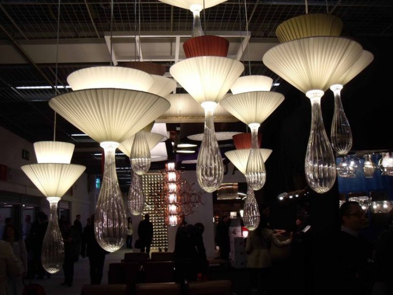 Gaismas Maģija - Suurim valgustikaupluste võrk Läti kõige külluslikuma tootevalikuga,
lambid, lühtrid